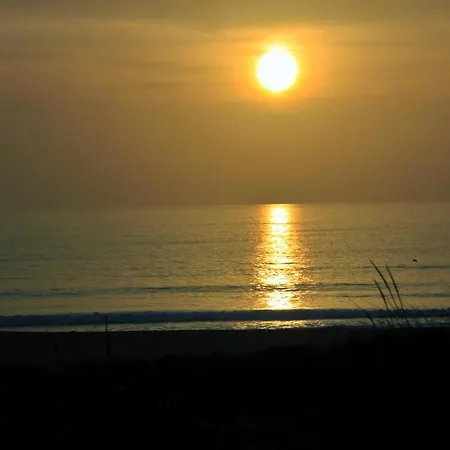 Casas Da Supertubos Casa de Férias *
