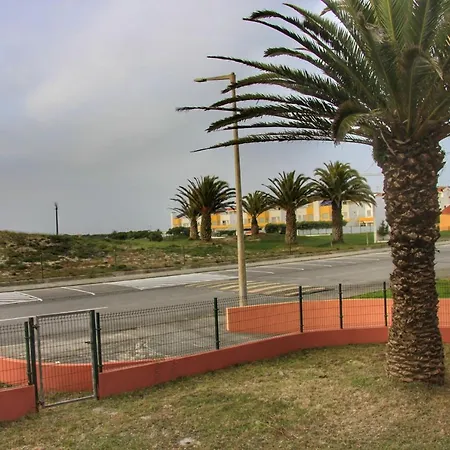 Casas Da Supertubos Casa de Férias